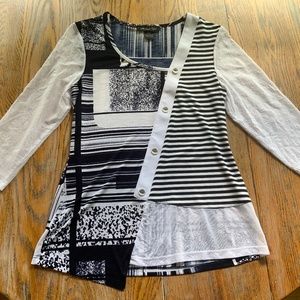 MICHAEL TYLER 3/4 sleeve patterned top/S